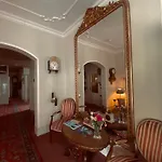 De La Paix Готель