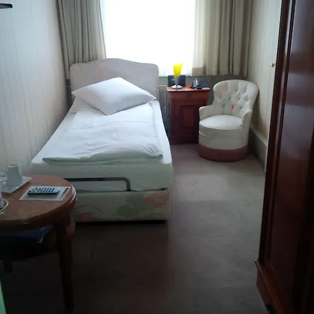 De La Paix Hotel