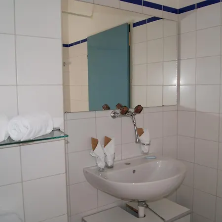 De La Paix Hotel 3*