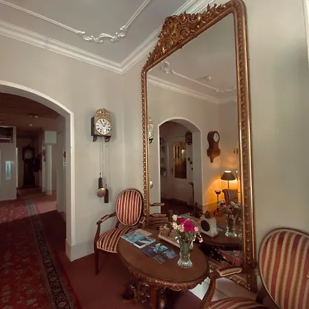 Hotel De La Paix